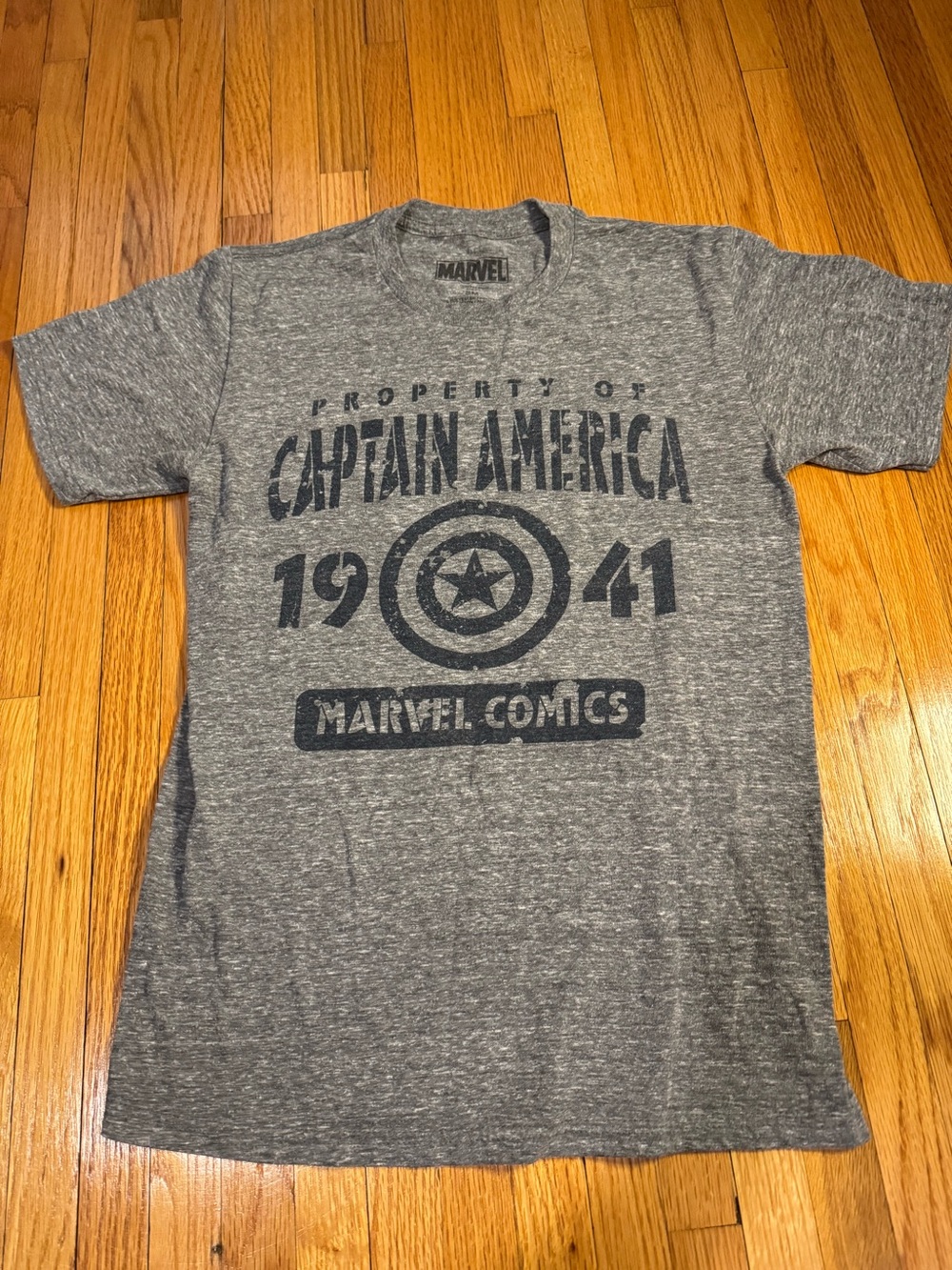 Marvel Captain America Graphic T-Shirt Men’s Small